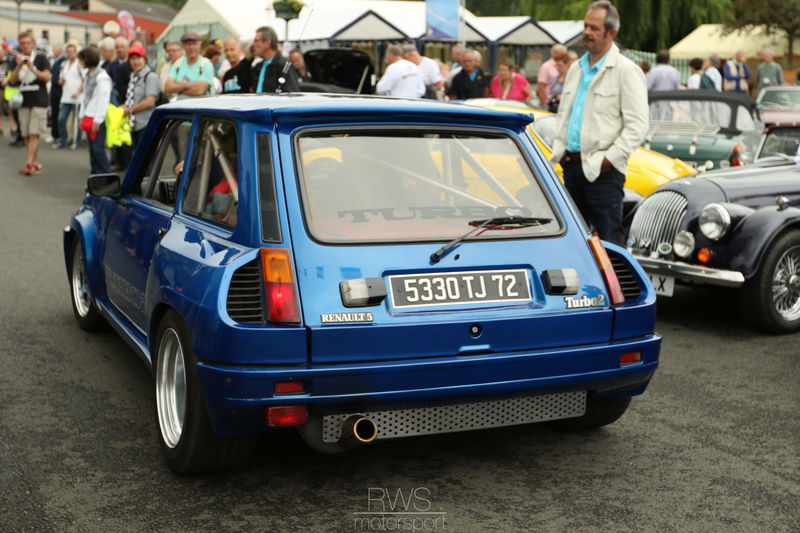 Illustration for article titled Classic British Welcome Photos (Le Mans Carshow)